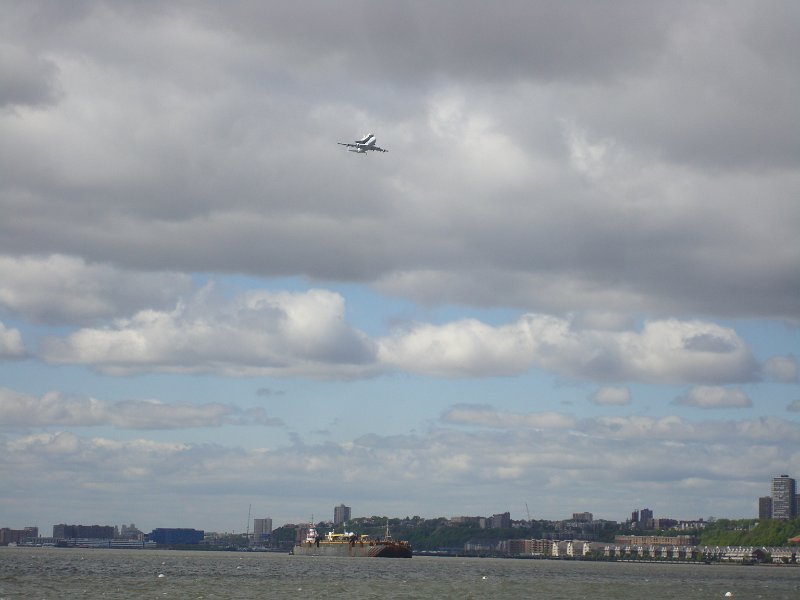 2012 Spaceship over the Hudson05